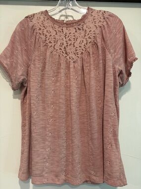 Knox Rose Dusty Rose Lace Yoke Short Sleeve Top